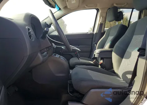 2016 Jeep Compass Sport из США, поврежденный, VIN 1C4NJDBB6GD657297